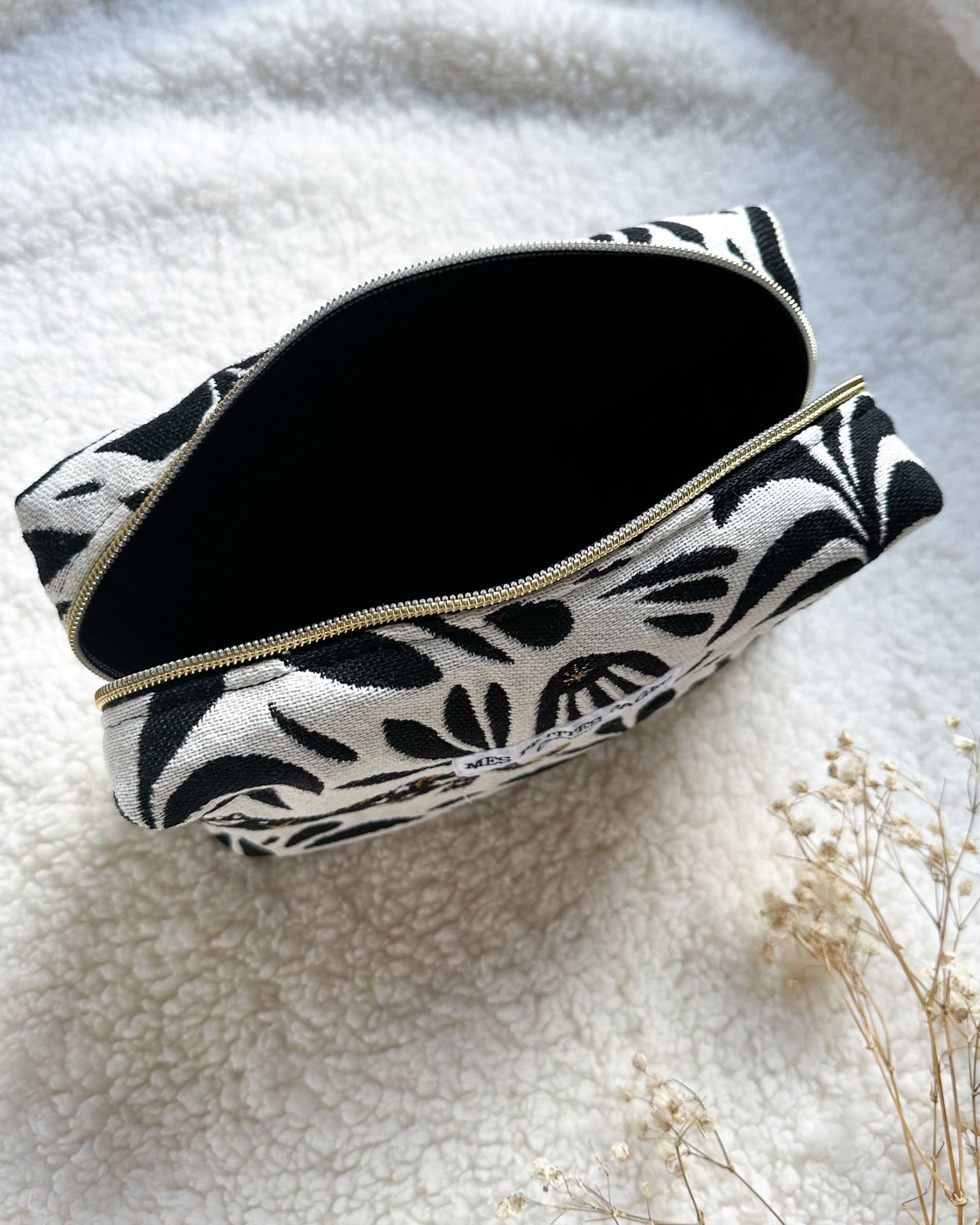 Trousse de toilette modèle LOU en jacquard