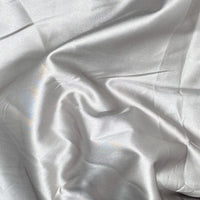 Satin gris clair